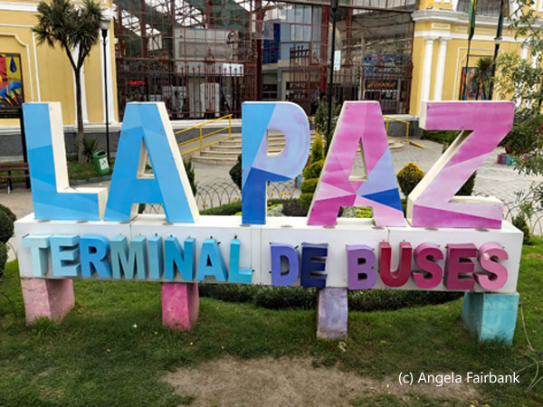 la paz bus terminal sign