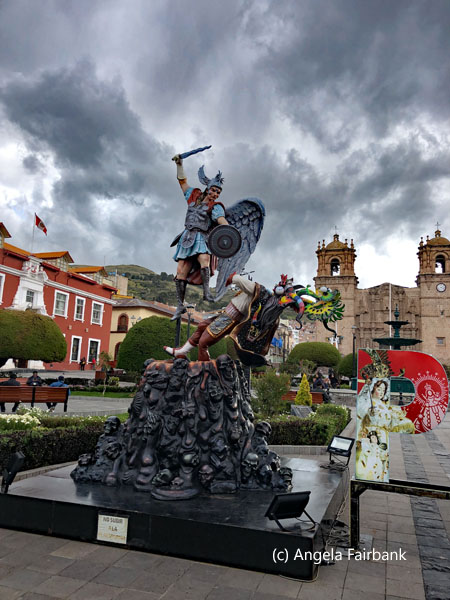 main square 2