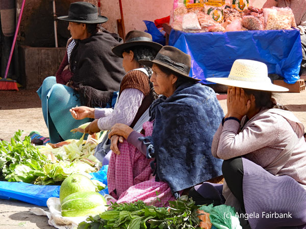 market vendors in square