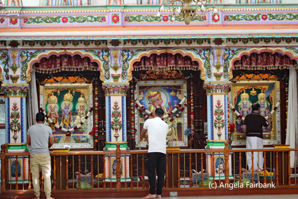 hindu temple altar