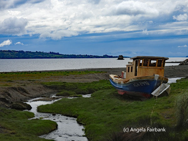 boat on achao beach