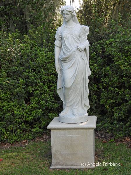 summer statue