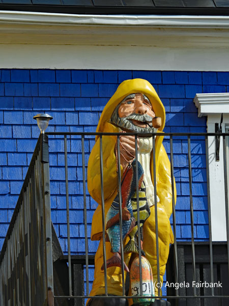 sailor statue