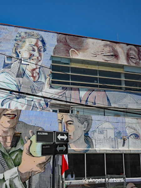 mural of gabriela mistral